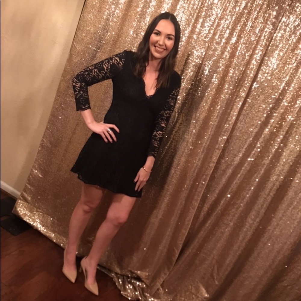 Lulus black date night dress - Picture 3 of 3